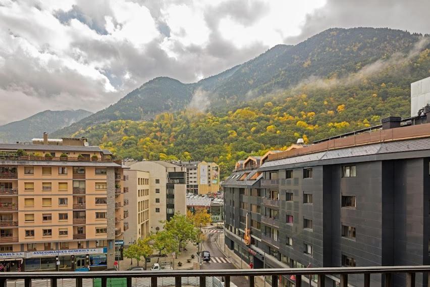 Aston Hotel Andorra la Vella Buitenkant foto